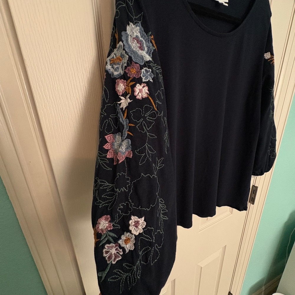 J.Jill Blouse Women Large Petite Navy Blue Good Floral Embroidered 3/4 Sleeve - Picture 5 of 10